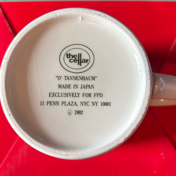 🎄 7 O’Tannenbaum mugs for Christmas from The Cellar at Macys Cream with greenery - Picture 2 of 8